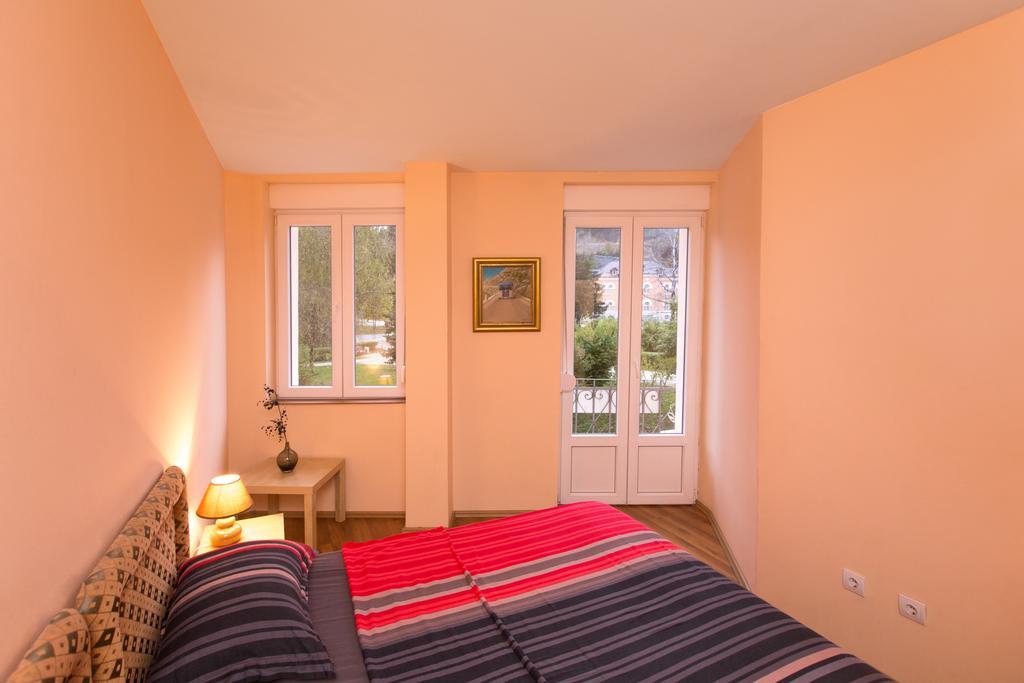 Apartments Bokan Cetinje Pokoj fotografie